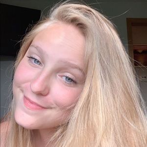 Meet your Posher, Marissa